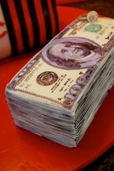 Money stack cake.JPG