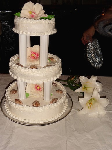 three tier wedding in white and light colors