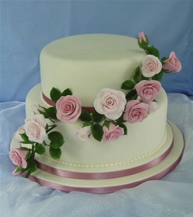 cake pink roses
