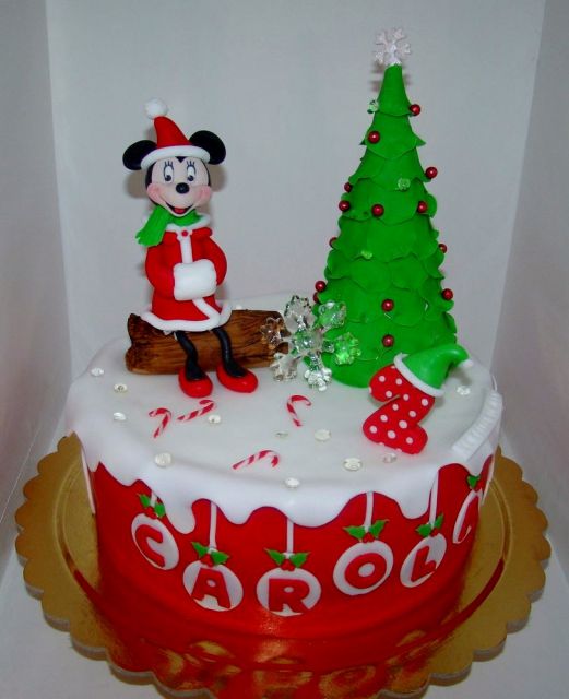 Minnie Mouse Christmas Theme birthday cake.JPG