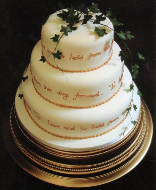 cake wedding with elegant style