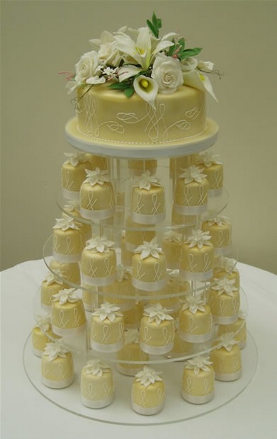 cakecups wedding cake in cream color
