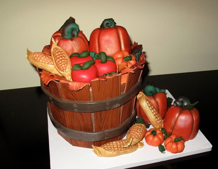 Pumpkin and corn bushel Thanksgiving cake.JPG