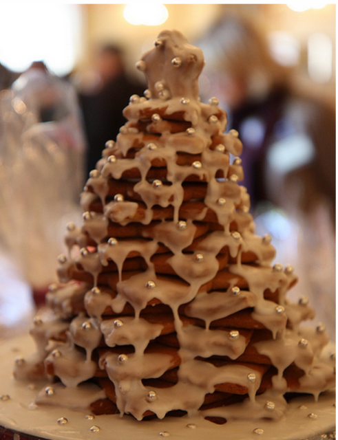 Holiday tree cake for Christmas.PNG