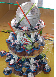 Star Wars cupcakes pictures.PNG