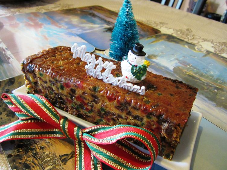 Christmas fruit cake with snowman.JPG