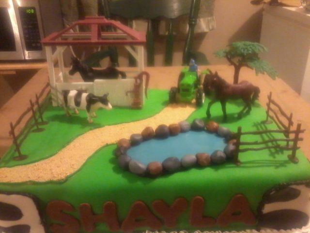 farm animals birthday cake