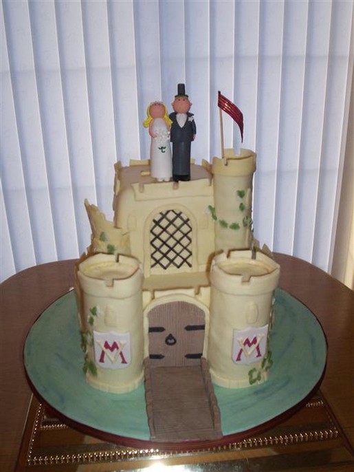 Caerphilly Castle White Chocolate Wedding Cake