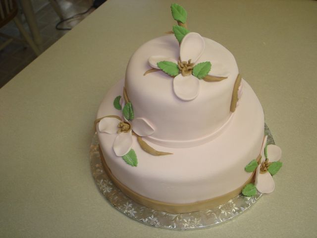 cute wedding cake.jpg