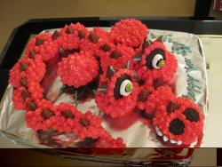 dragon cupckaes.JPG
