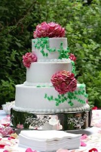 spring wedding cake photo