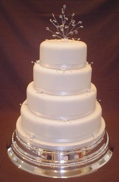 white wedding cake picture