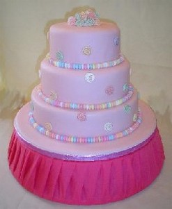 purple wedding cake decor idea
