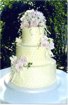 spring wedding cake photo