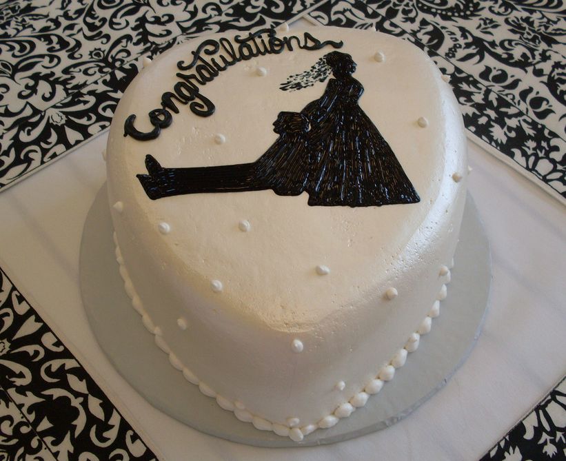 White heart shaped Groom's Cake.JPG