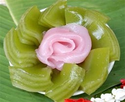 asian dessert photo with Khanom Chan.jpg