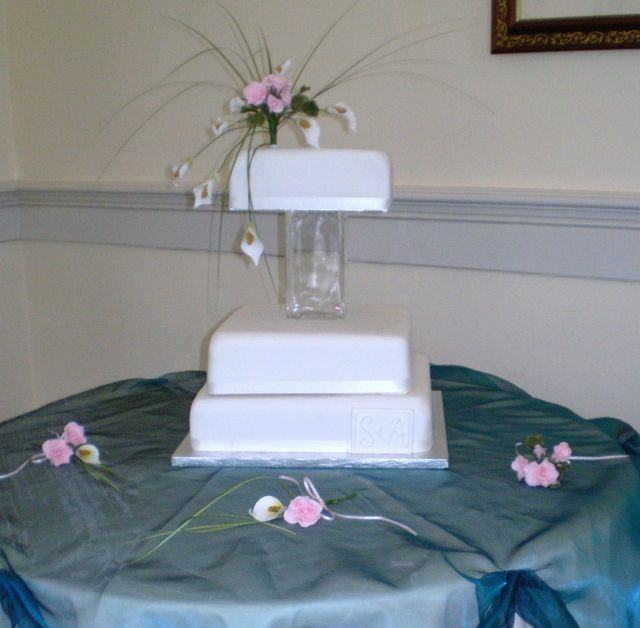 white elegant wedding cake