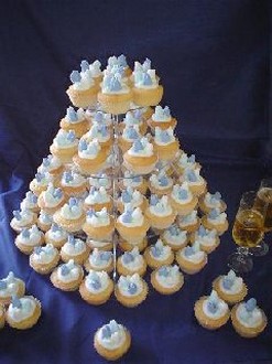 rose cup cakes wedding